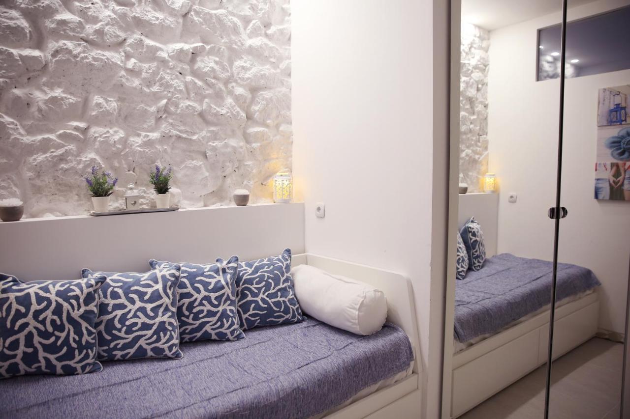 Villa Mit Whirlpool Fuer 32 Per Crikvenica Exterior foto